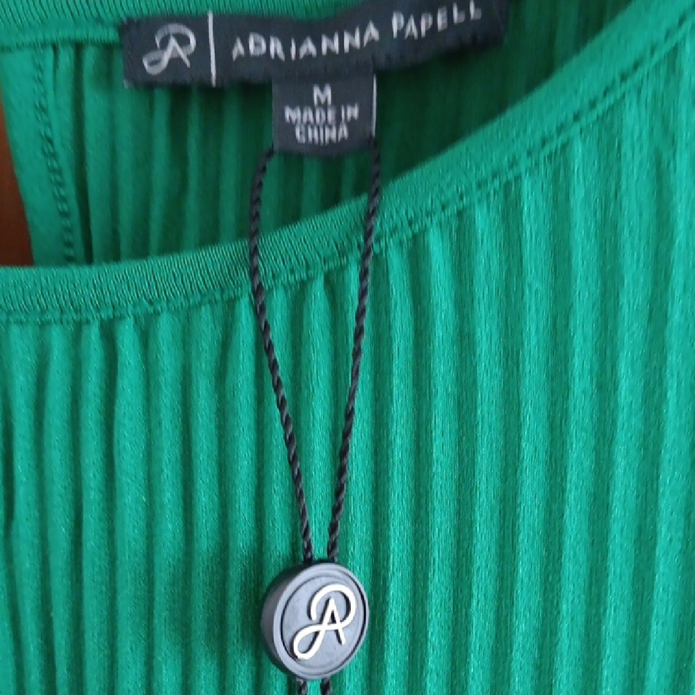 Adrianna Papell Relaxed Green Ribbed Blouse - Picture 2 of 6